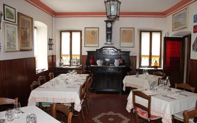 Albergo Ristorante Ai Pini