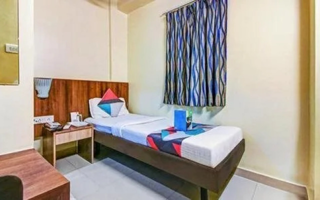 Hotel Vashi Inn