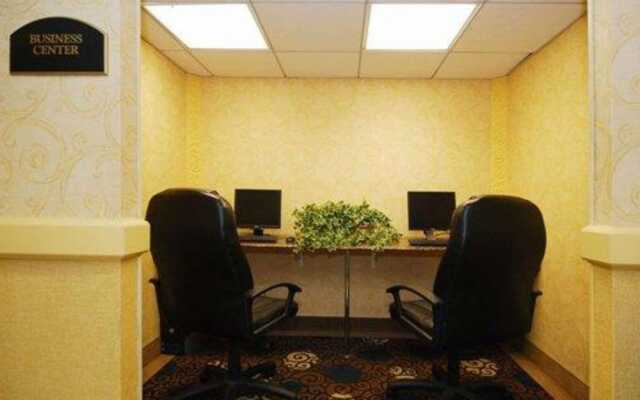 Quality Inn & Suites Bensalem