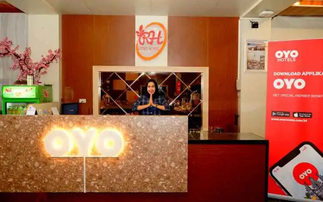 Ren'z Hotel