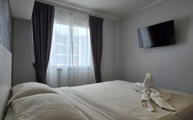 Sleek Corner 1 Bed Apt T1-607