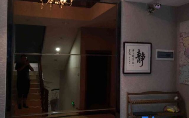 Yuetu Business Hotel