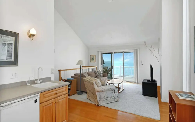 3BR Oceanfront on Nubble Cliffs!