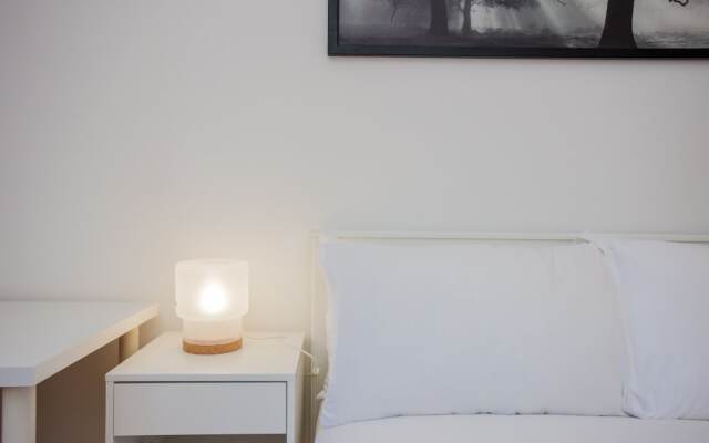 2 Bedroom Flat In East London