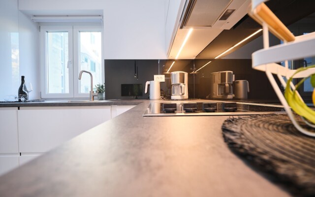 LaMer Luxury Suite by Litto