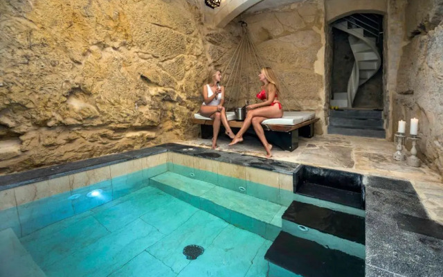 Lulu Boutique Hotel