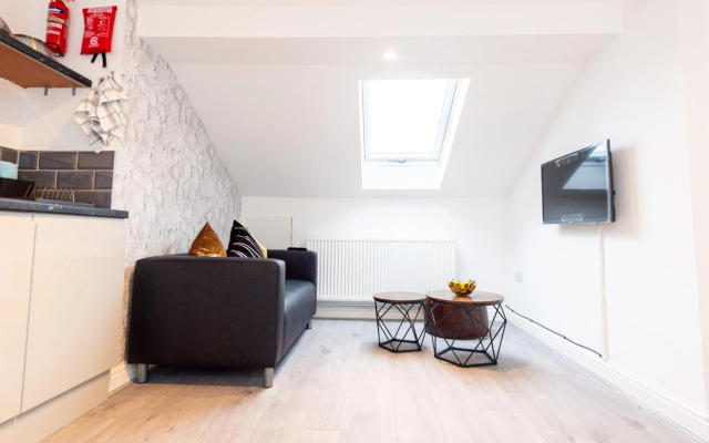 The Blossoms - Liverpool City L7