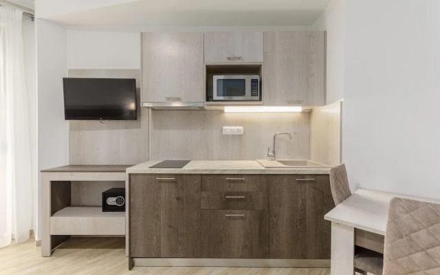 Aria Garden Suites
