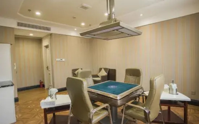 Chunqiu Hotel