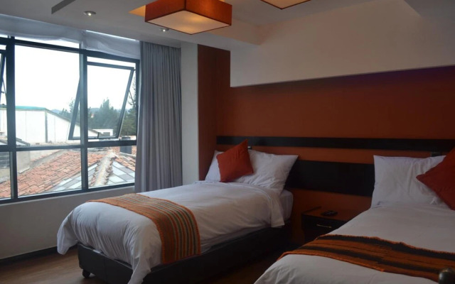 Capac Hotel