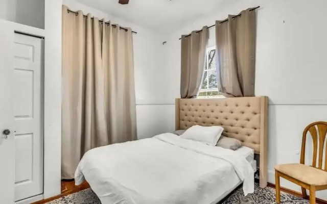 Charming Duplex in Historic District