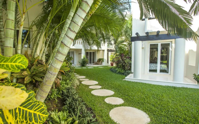 Latitude 20 101 by PRP