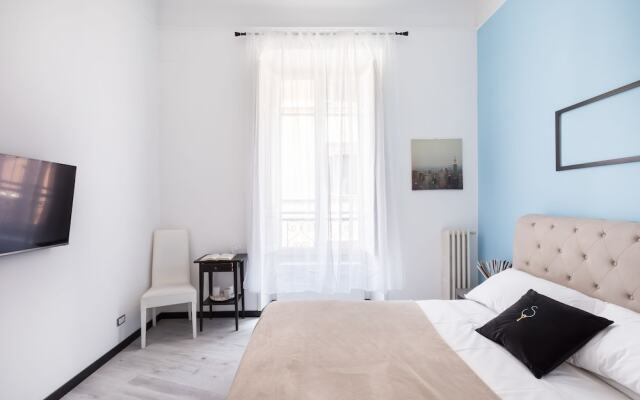 A World Aparts - The Artist's Suite