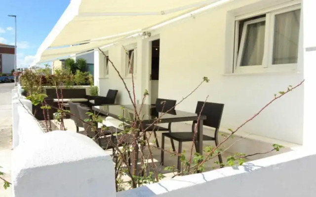 Residence by G - Avenida de Cantabria 60