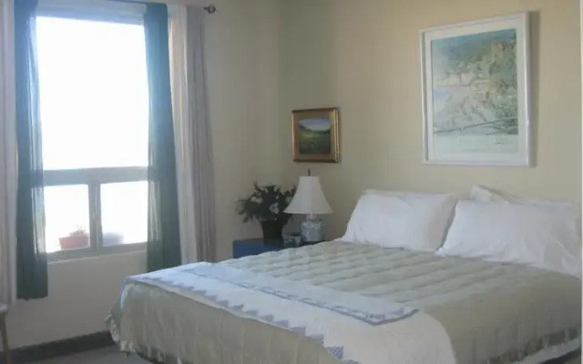 Castillo Puerta del Mar