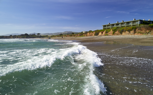 Cavalier Oceanfront Resort