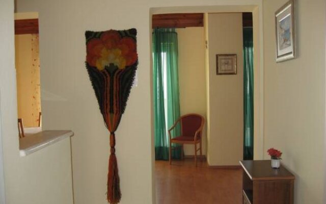 Kiss Apartments