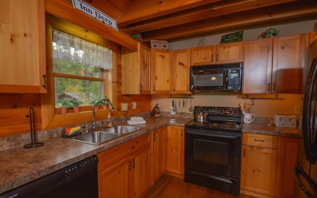 Logxurious 5 Bedroom House