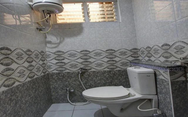 Abbirami Hotels By OYO Rooms