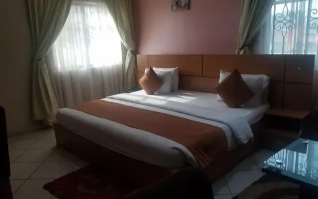 Celia's Hotel and Suites