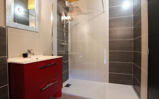 Gîte Lapte, 9 pièces, 23 personnes - FR-1-582-101