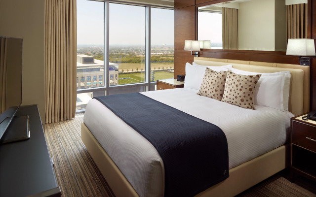 Omni Frisco Hotel at The Star