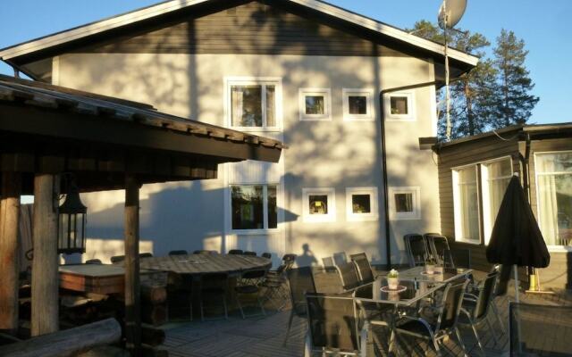 Hotel Vuollerim