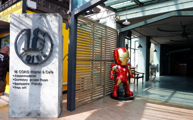 18 Coins Budget Hotel