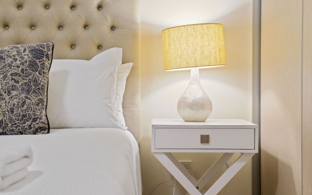 HomeHotel-Luxurious next to Shopping