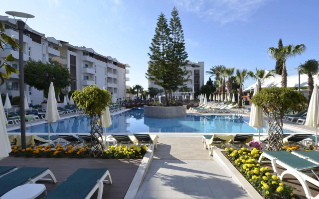 Calimera Side Resort