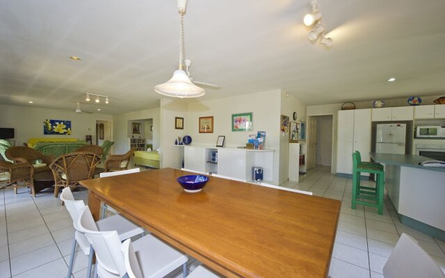 John's Tropical Island Home