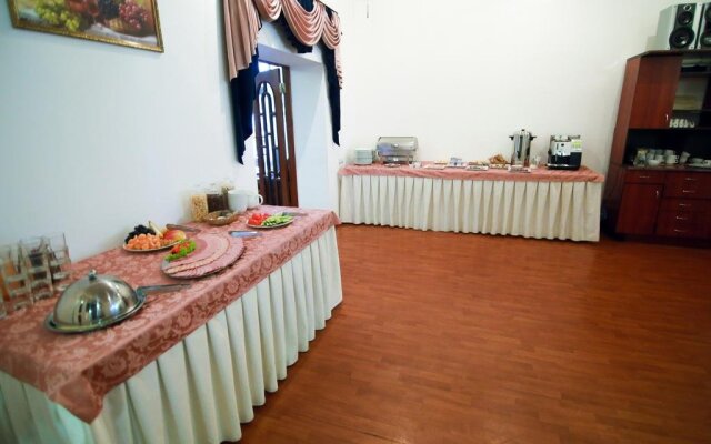 Гостиничный комплекс «Версаль»