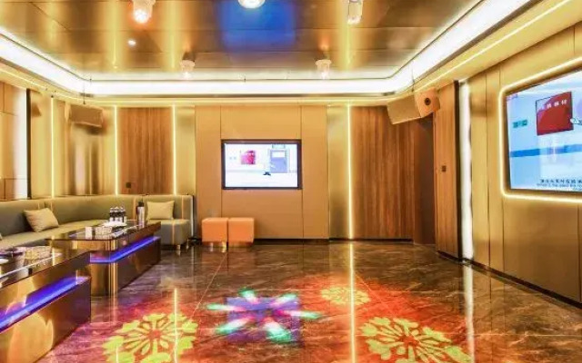 Guofeng Hotel