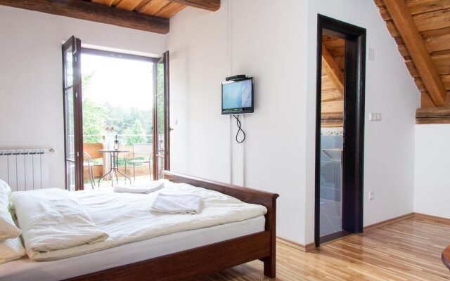 Plitvica Lodge