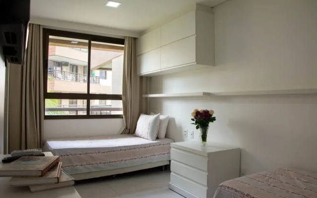 ML103 Luxuoso apartamento de 3 suítes no Mandara Lanai