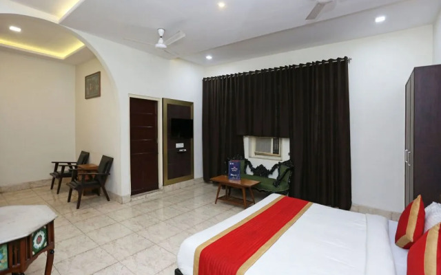 Hotel Navrang