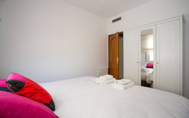 Modern Penthouse Near Sagrada Familia With Terrace