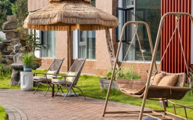 Yixing Oasis Waterfront Garden Homestay