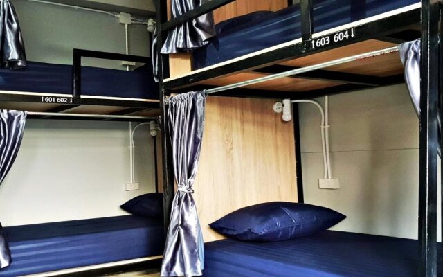 Me U Hostel