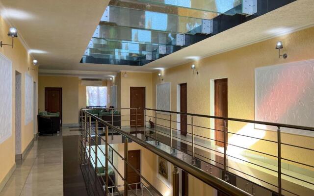 Hotel Medoviy