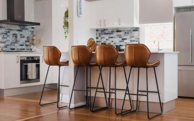 BANYANDAH 557 Ocean Drive NH