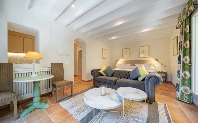 Rondaia Suites & Villas