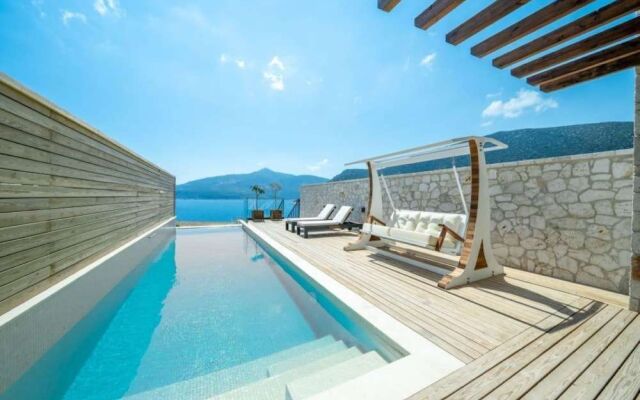 Lures Hotel