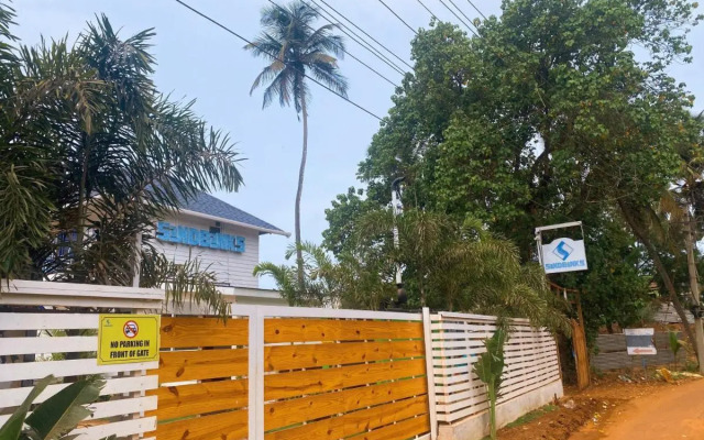 Sandbanks Beach Villas Morjim