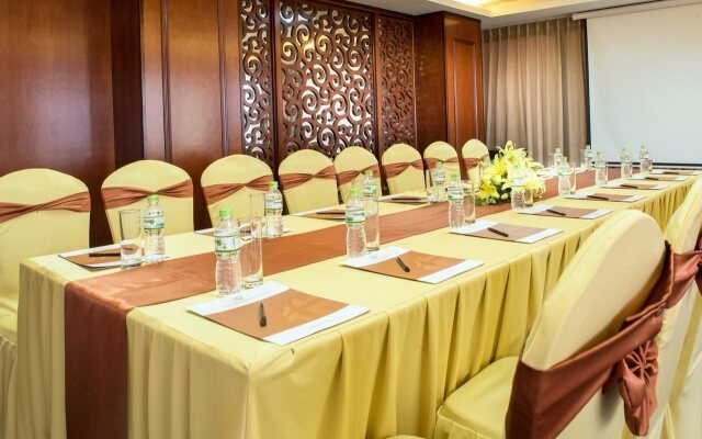 May De Ville Trendy Hotel & Spa