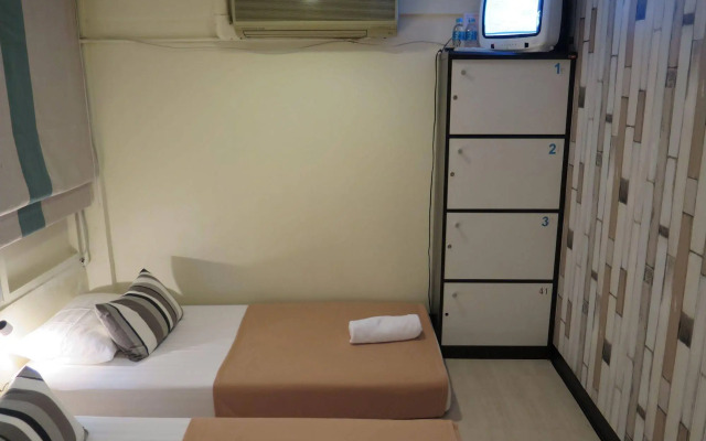 I-Sleep Silom Hostel