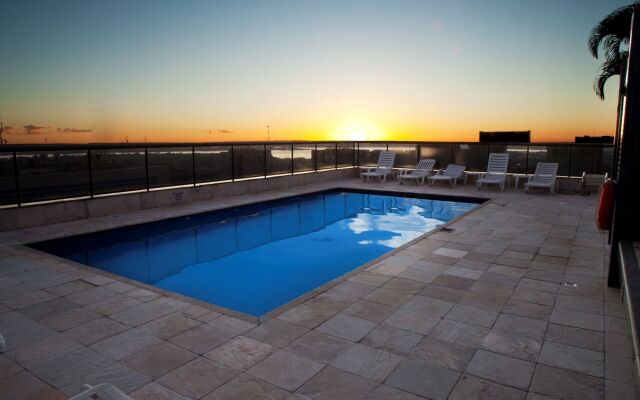 Metropolitan Hotel by Atlantica