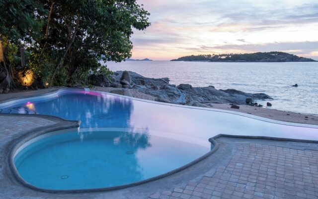 Ampersand Resort