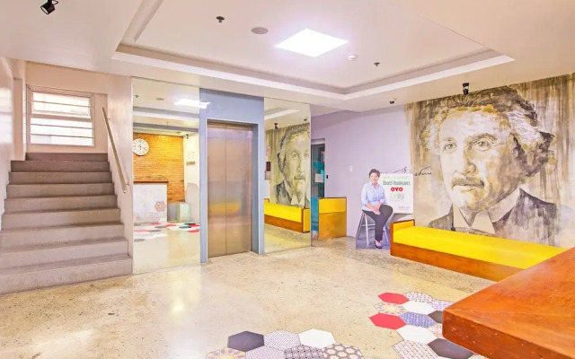 OYO 1144 1318 Residences