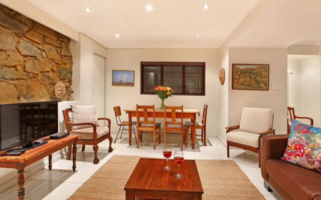 Cape eazi stayz Acc Dysart Cottage